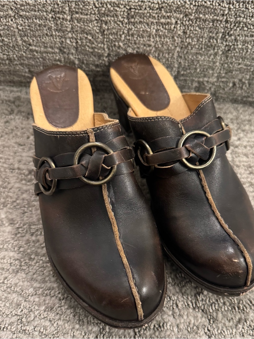 Size 10 - Frye Brown Leather Women's Slip-On Mule with Braided Ring Accent
